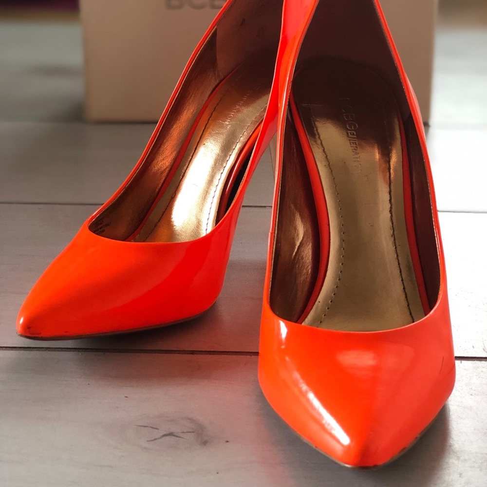 BCBGeneration Neon Orange Heels Sz 10